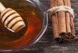 (Рецепти)  ЗЛАТНА ТРОЈКА за долговечност: Мед, цимет и вода за зачувување на здравјето на ЦЕЛИОТ ОРГАНИЗАМ – Ќе се ШОКИРАТЕ што се’ лекува!