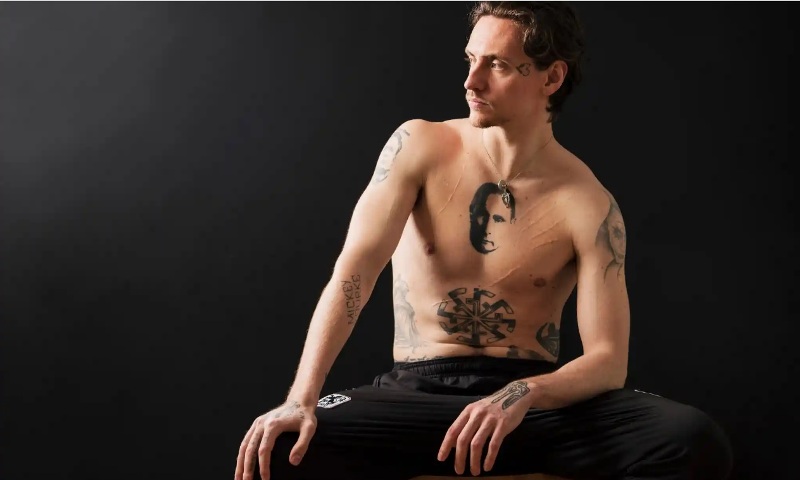 This image has an empty alt attribute; its file name is sergej-polunin.jpg