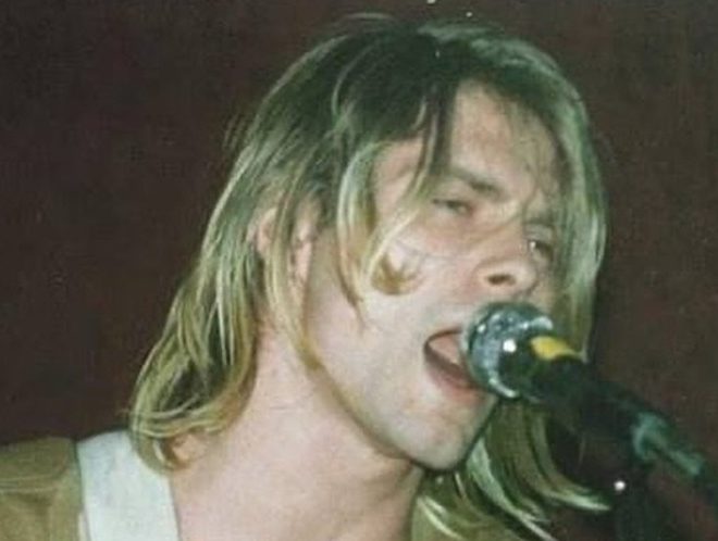 (ВИДЕО+ФОТО) „Курт Кобејн НЕ СЕ САМОУБИЛ – ТОЈ БЕШЕ УБИЕН! Со години се борам да ја докажам ВИСТИНАТА – ШОКАНТНОТО ДОСИЕ сега докажува дека сум во право“, тврди водачот на групата што ја истражува смртта на рок-иконата